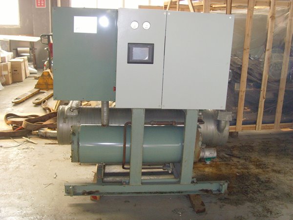 金江镇酒店中央空调不停机清洗方法介绍